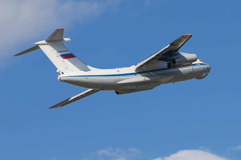 Illustration for article titled Watch The Kremlin's Warplanes Hightail It Out Of Syria And Back To Mother Russia